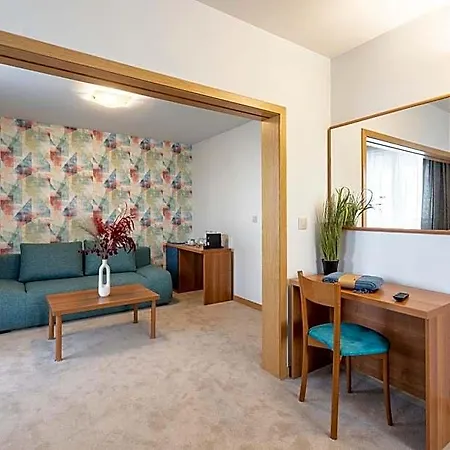 فندق 103 View Park ساباريفا بانيا